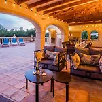 Ermita Villa *